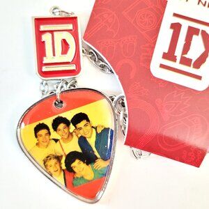 One Direction 1D Guitar Pick Pendant Necklace w/ Logo Charm Official Merch – NEW